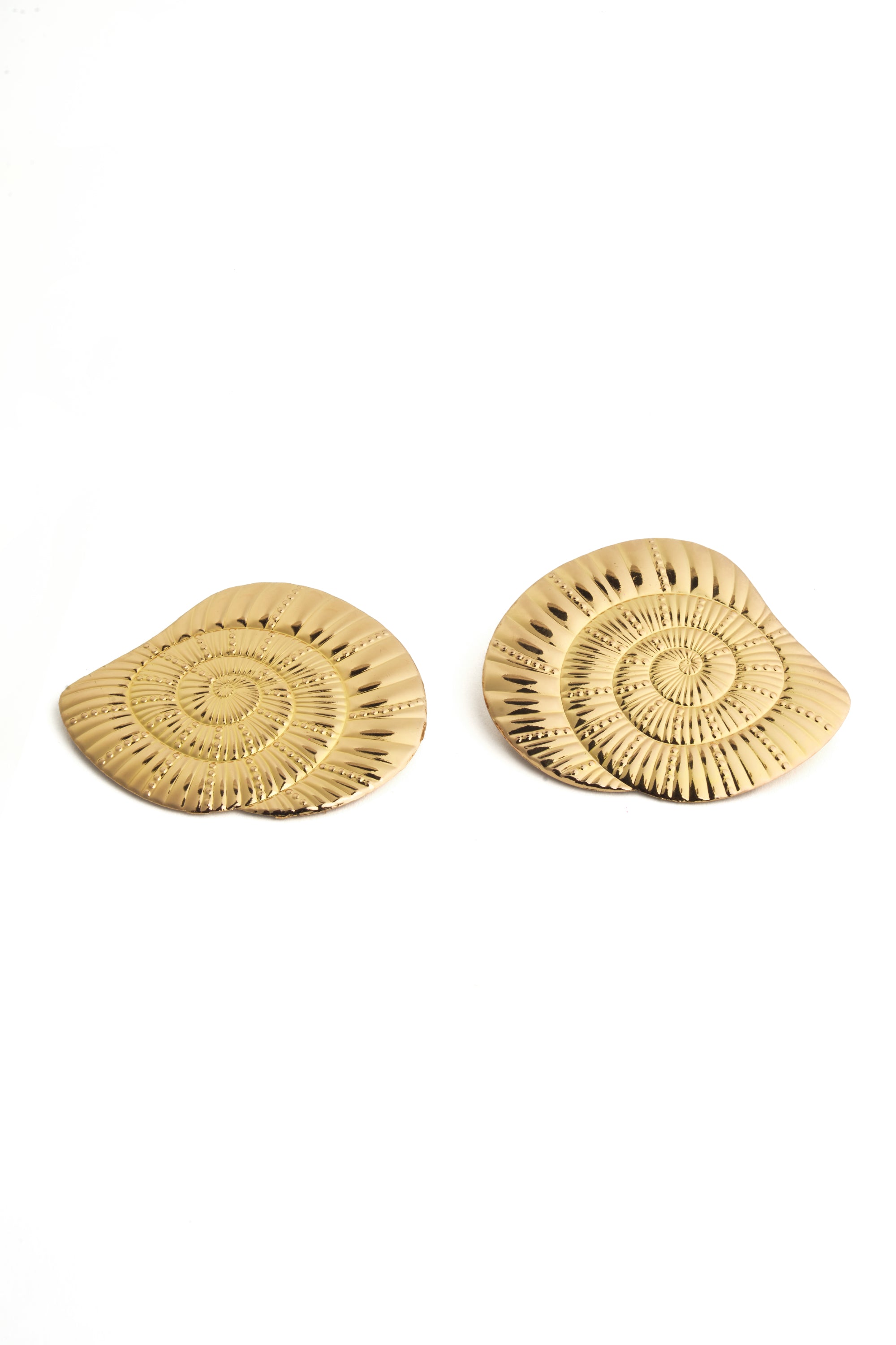 Amara Gold Seashell Earrings